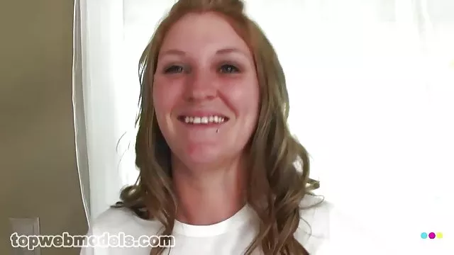 XXX bez rejestracji Stary kutas i młoda dziewczyna mokre cipcie brązowe włosy ciach, Ciach