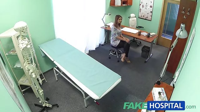 XXX bez rejestracji Dwie hiszpańskie dziewczyny posypać, zdjecia mokrej cipki usiąść i cieszyć się